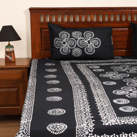 Hand Block Batik Print Cotton Double Bedsheet Set (108 x 90 in) 04