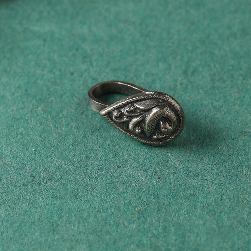 silver nose pin