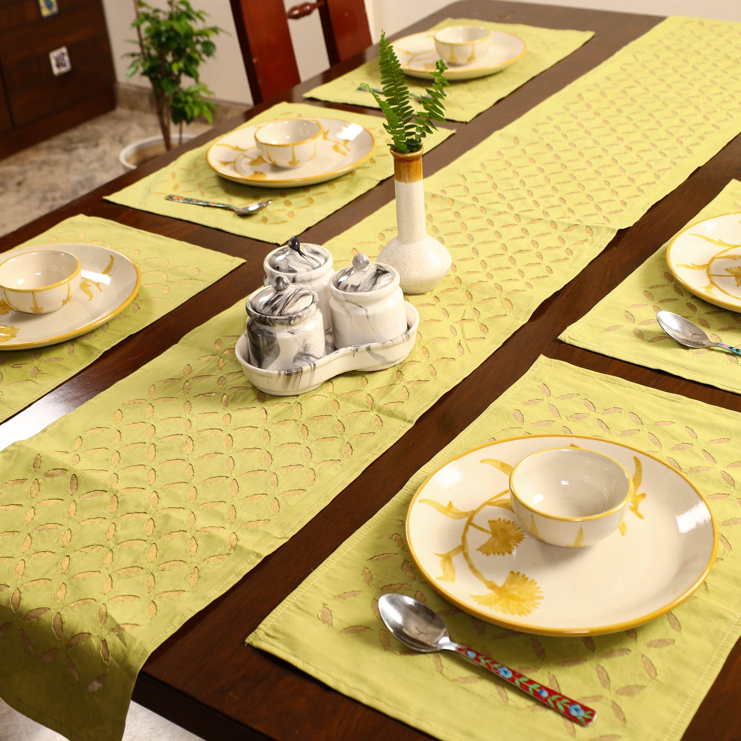 Applique Cut Work Table Runner with Table Mat Set 33