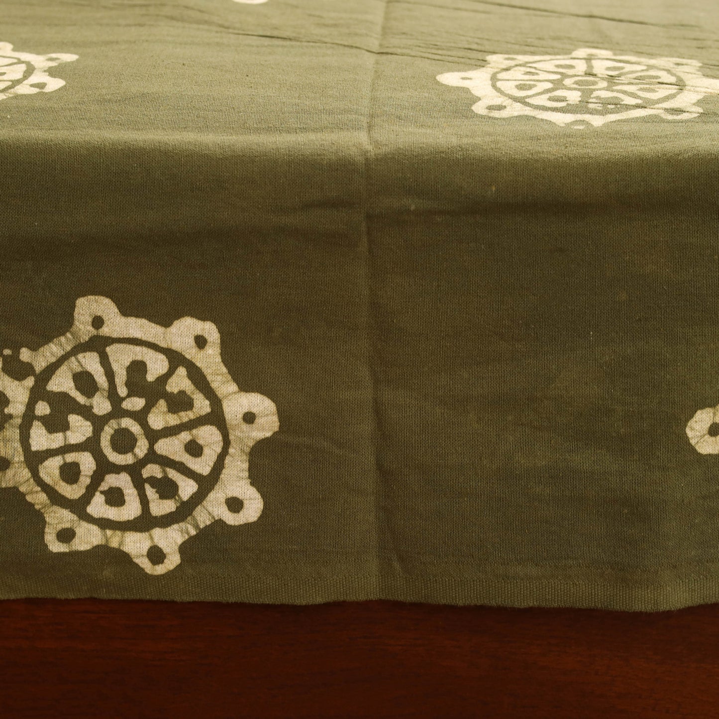 Hand Block Batik Print Cotton Double Bedsheet Set (108 x 90 in) 06