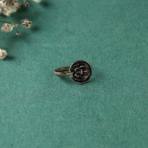 silver nose pin