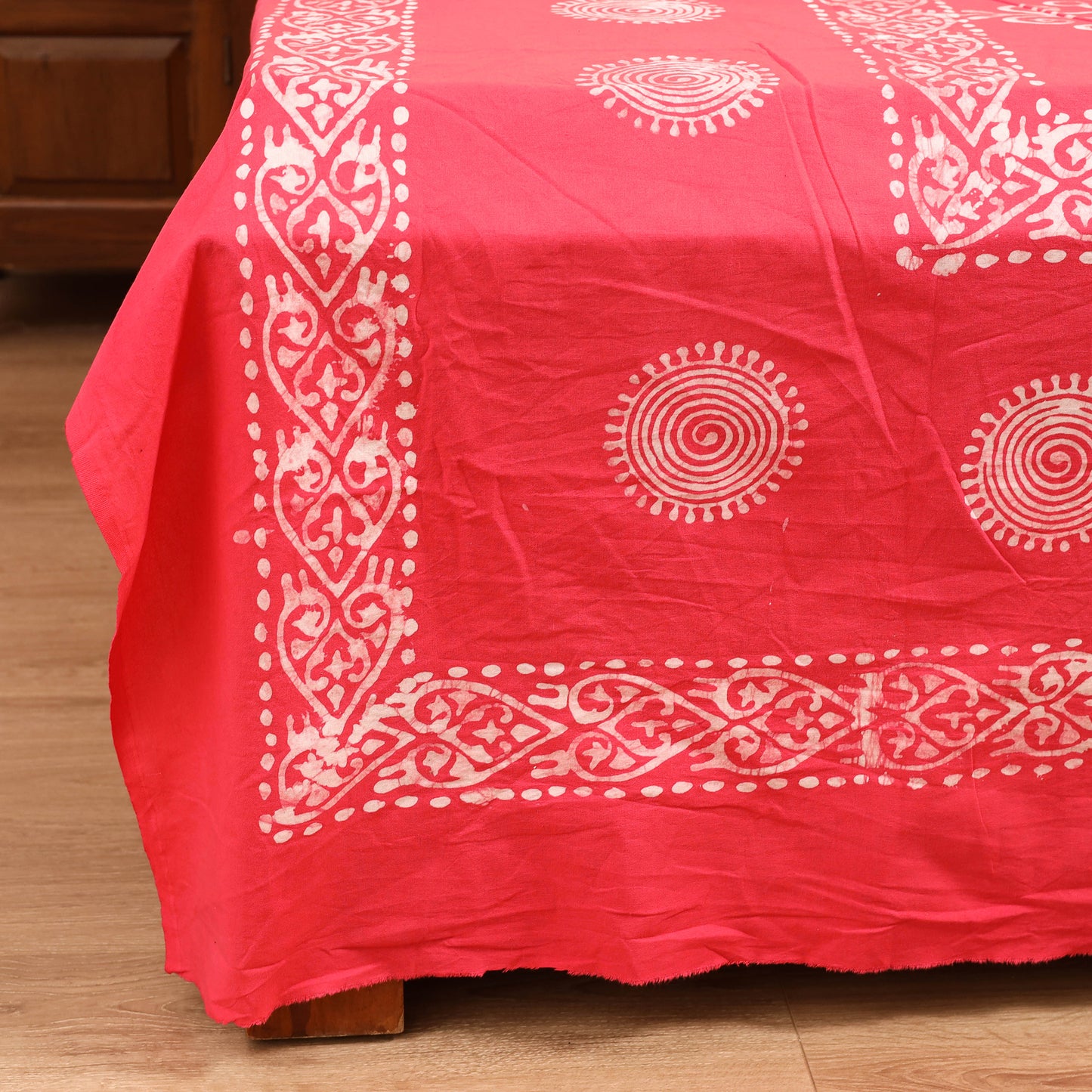 Hand Block Batik Print Cotton Double Bedsheet Set (108 x 90 in) 07