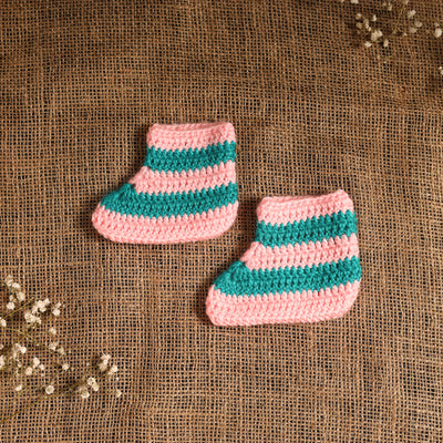 Pink - hand knitted woollen socks for kids (6-12 months) 01