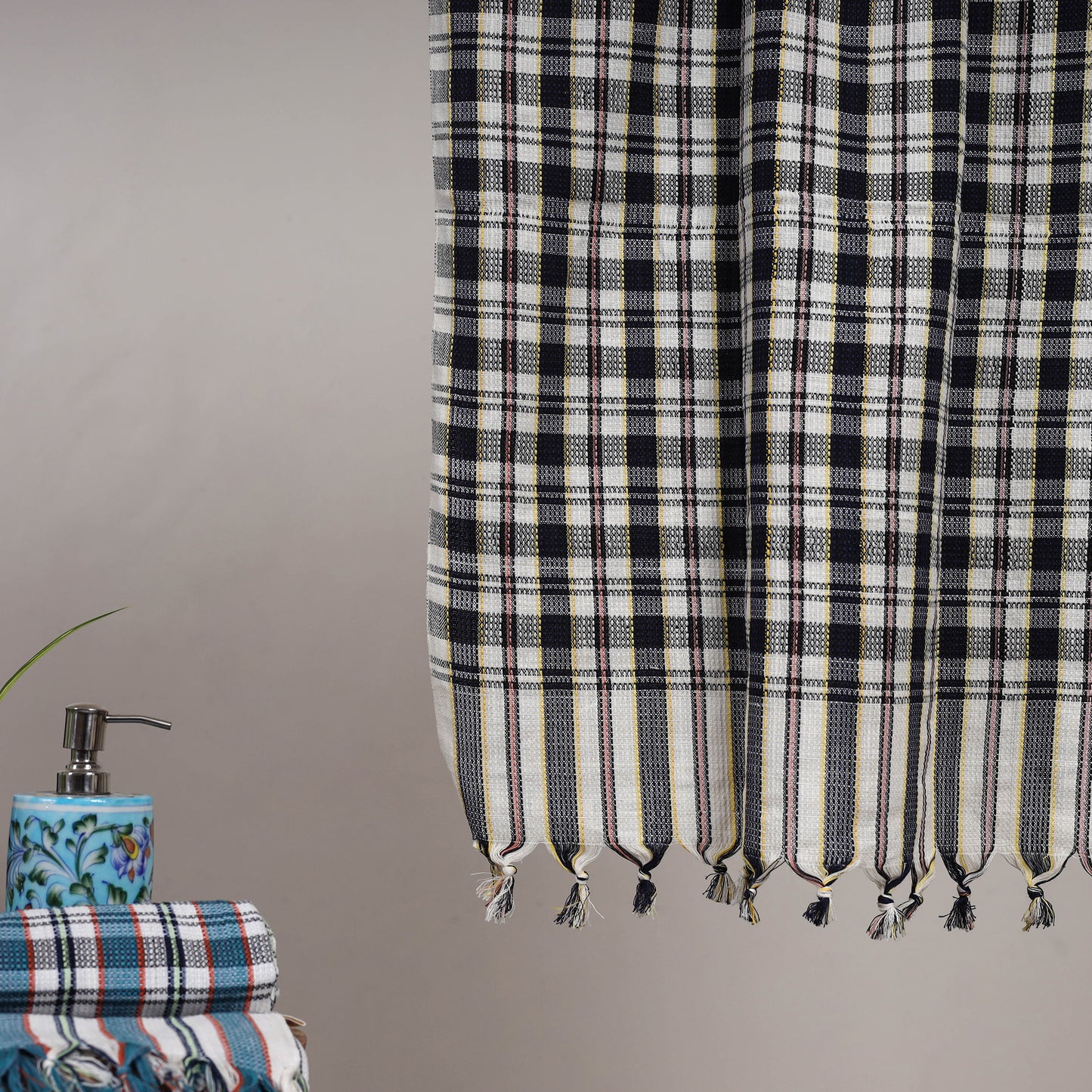 Handloom fine cotton checks bath towel 06 - handcrafted