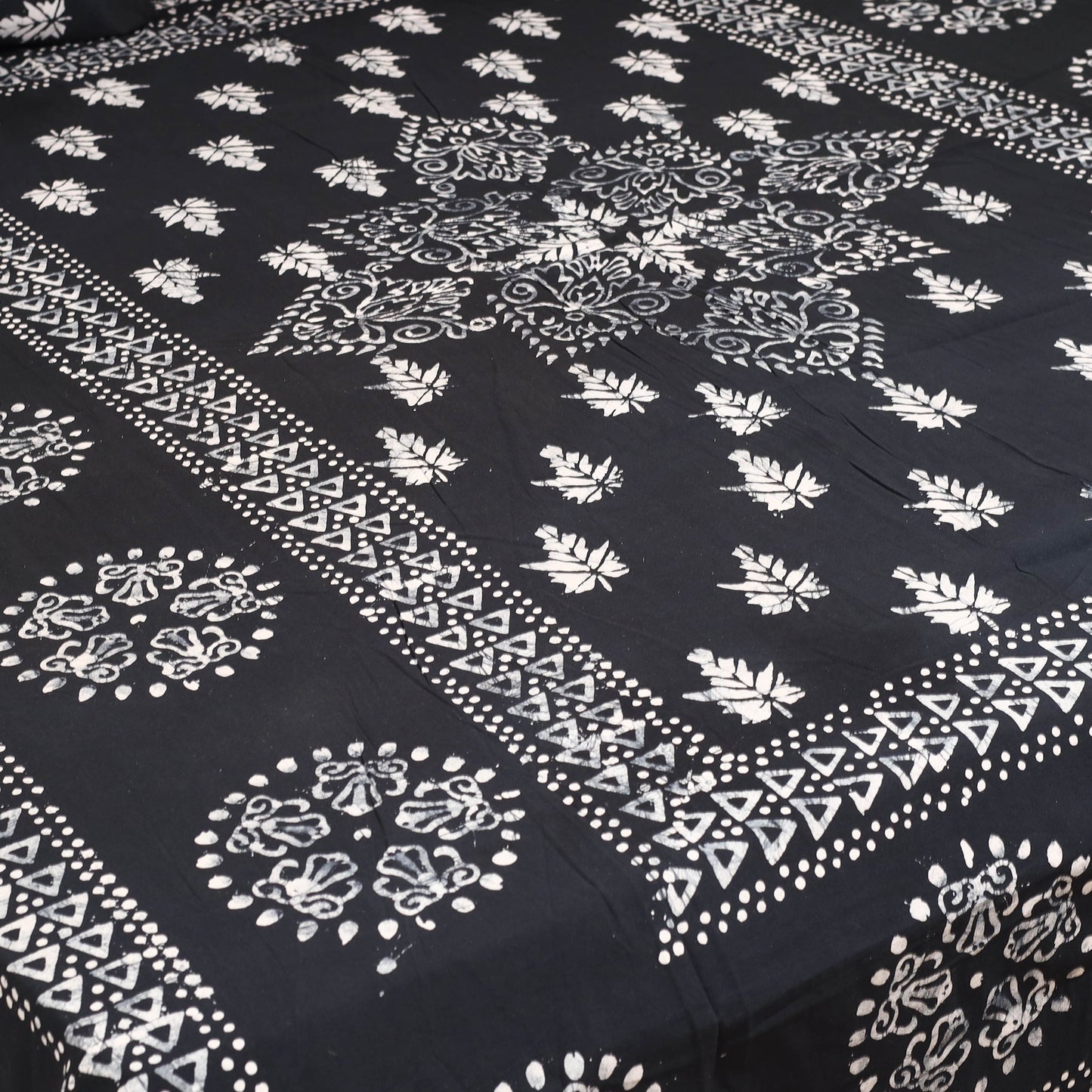 Hand Block Batik Print Cotton Double Bedsheet Set (108 x 90 in) 11