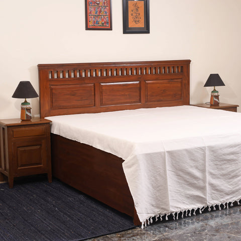 White - double handloom cotton bed sheet (108 x 90 in) 31