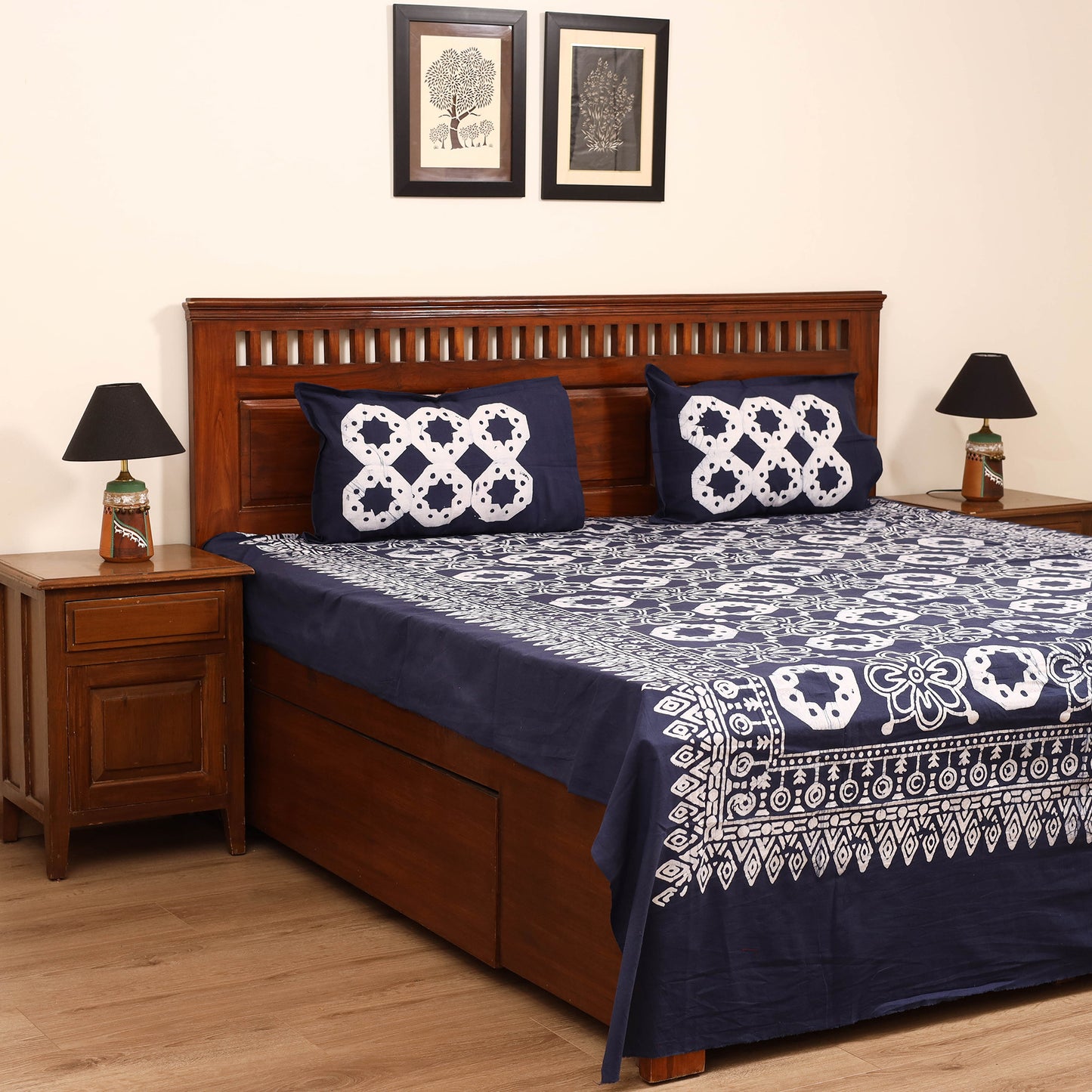 Hand Block Batik Print Cotton Double Bedsheet Set (108 x 90 in) 16