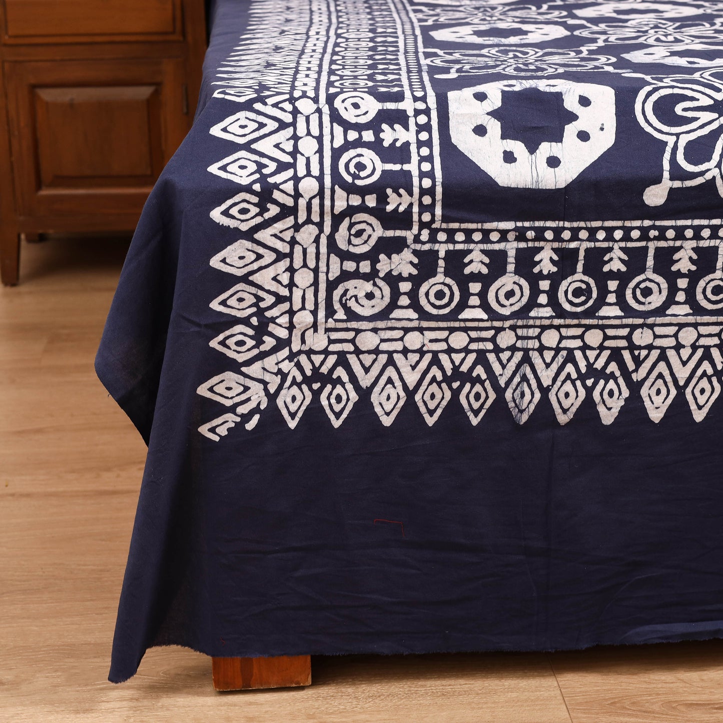 Hand Block Batik Print Cotton Double Bedsheet Set (108 x 90 in) 16