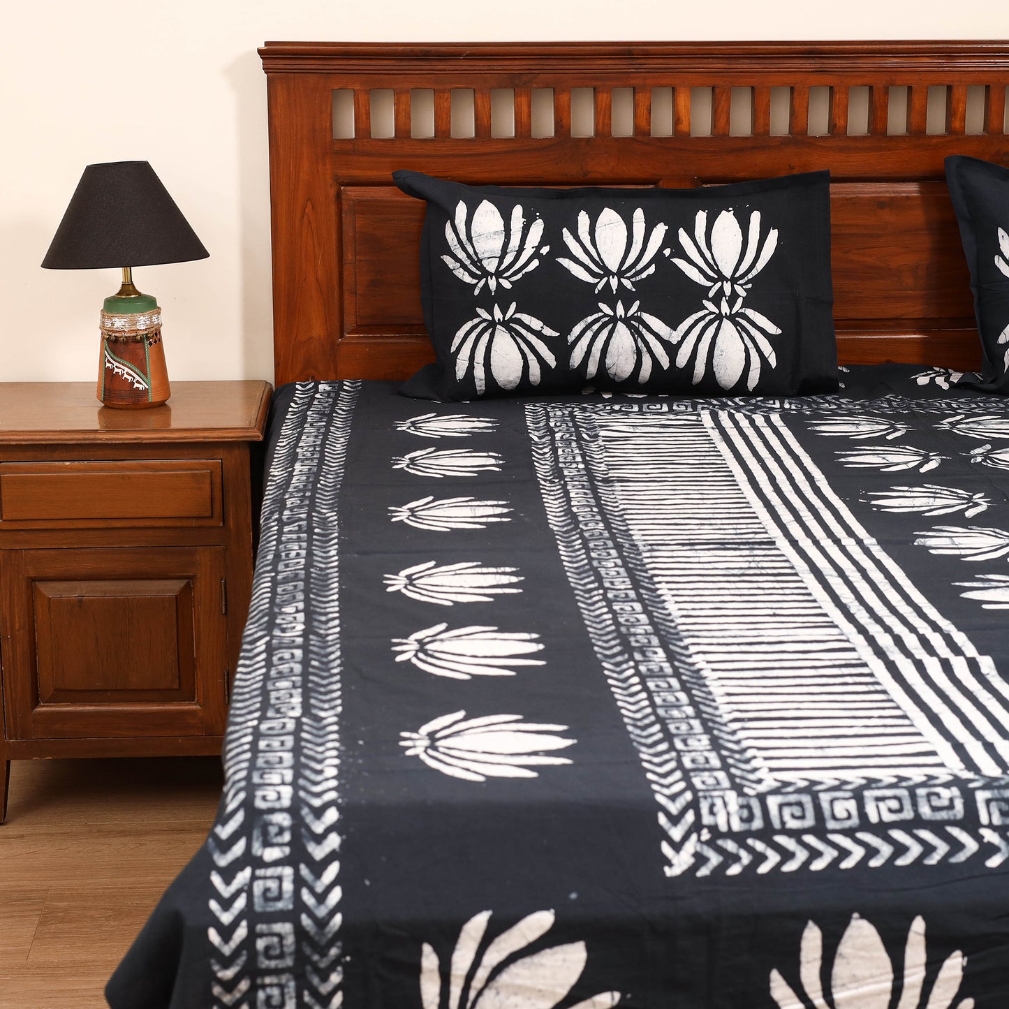 Hand Block Batik Print Cotton Double Bedsheet Set (108 x 90 in)  19