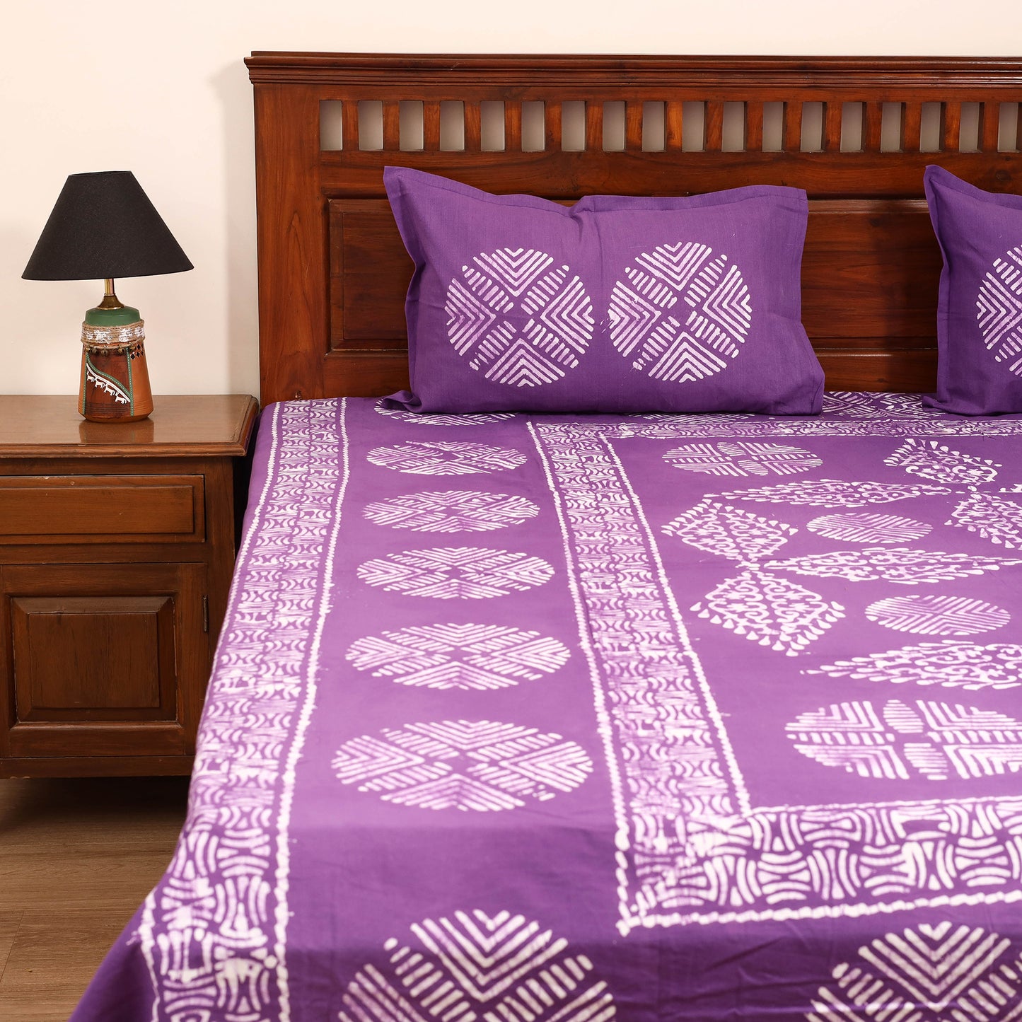 Hand Block Batik Print Cotton Double Bedsheet Set (108 x 90 in) 20