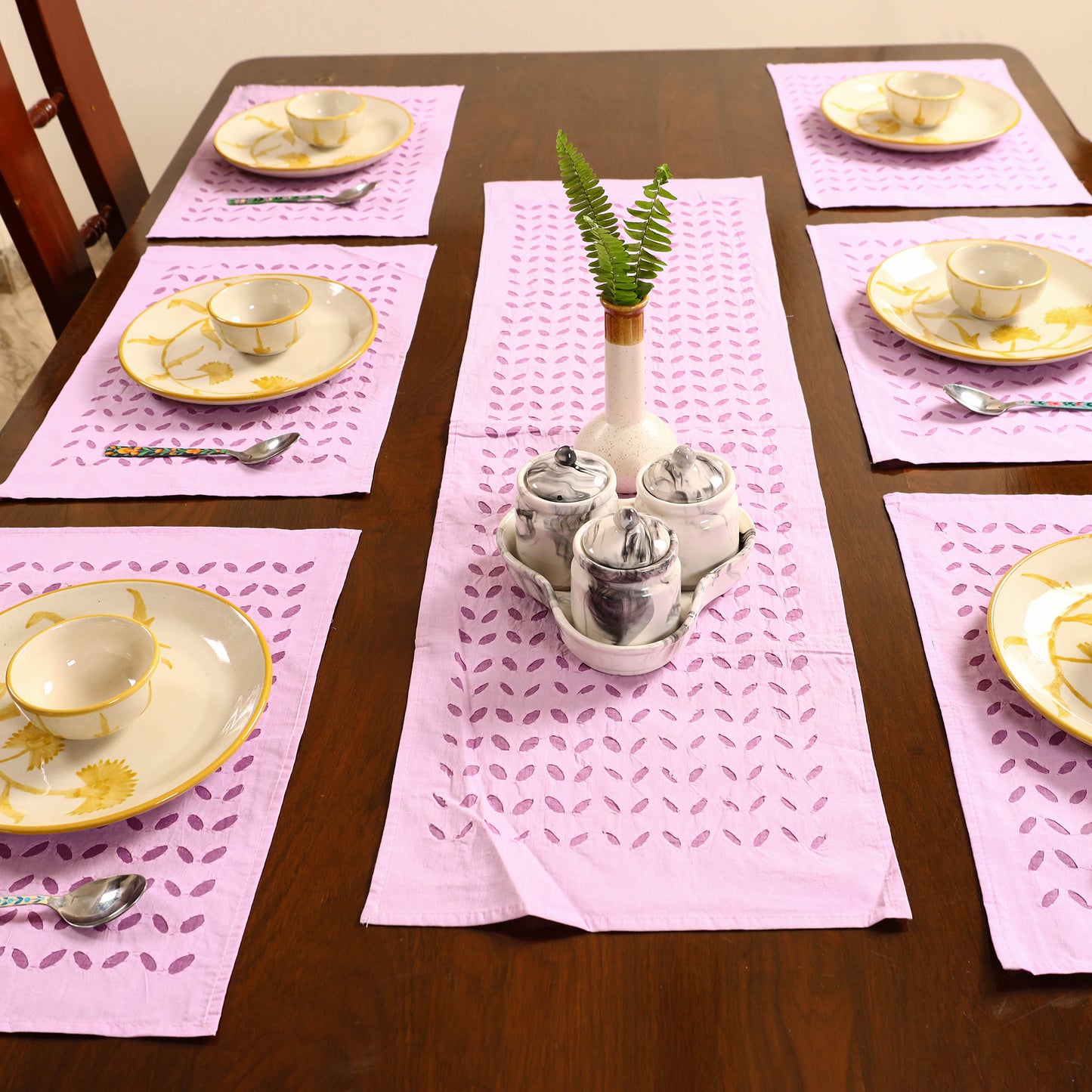 Applique Cut Work Table Runner with Table Mat Set 49