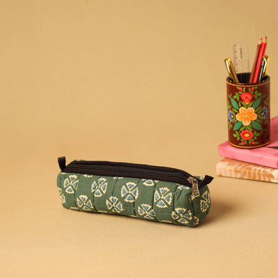 Green - handmade cotton quilted pencil pouch 27