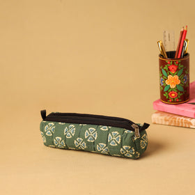 Green - handmade cotton quilted pencil pouch 27