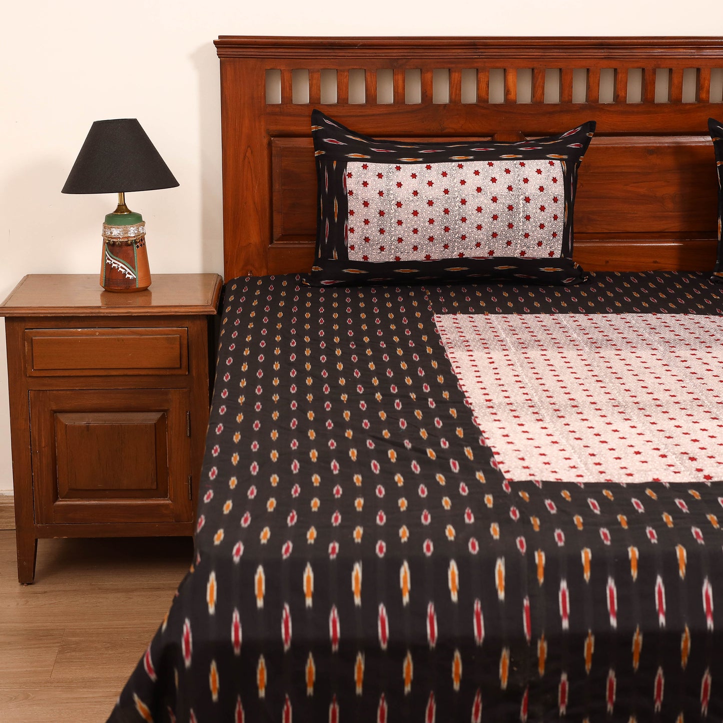 Pochampally Ikat with Bagh Patch Cotton Double Bedsheet Set (108 x 90 in) 04