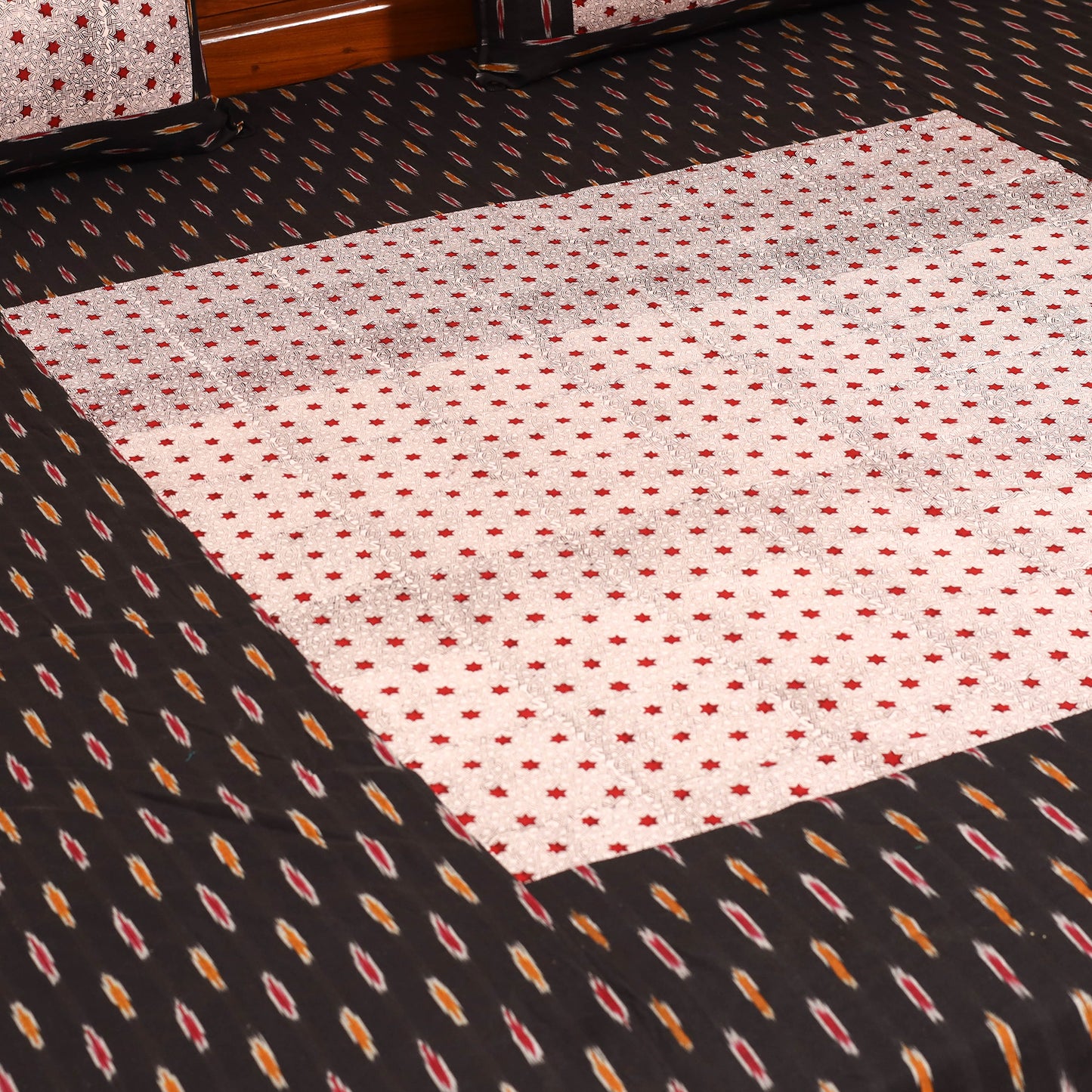 Pochampally Ikat with Bagh Patch Cotton Double Bedsheet Set (108 x 90 in) 04