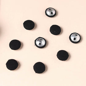  Buttonbaaz Handmade Fabric Button Small 