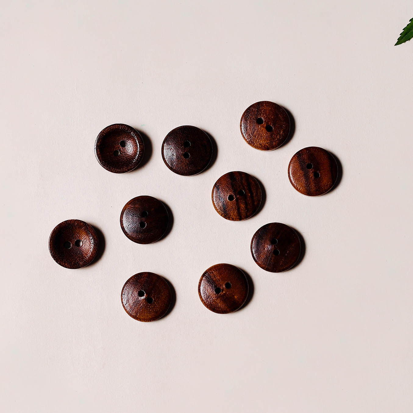 1.5cm hand carved sheesham wood clothing button (set of 10)