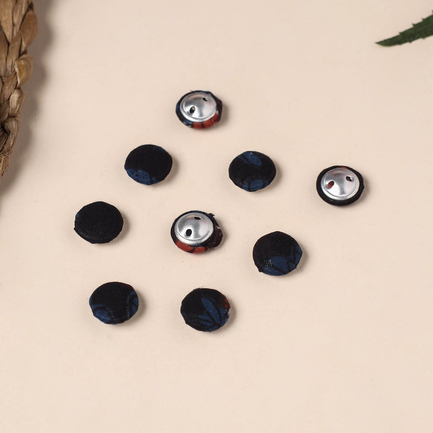  Buttonbaaz Handmade Fabric Button Small 