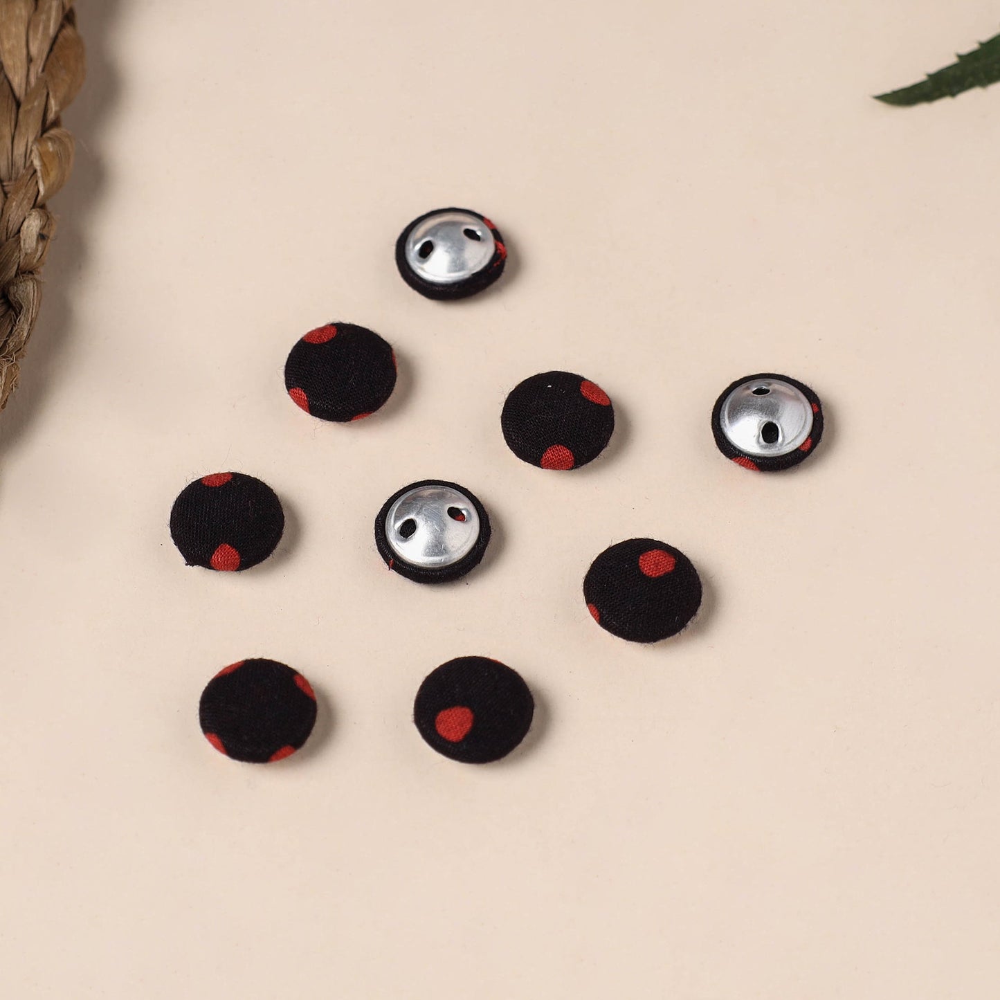  Buttonbaaz Handmade Fabric Button Small 