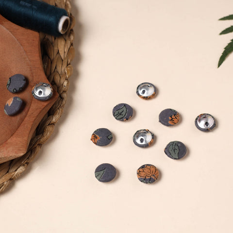  Buttonbaaz Handmade Fabric Button Small 