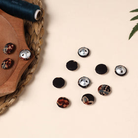  Buttonbaaz Handmade Fabric Button Small 