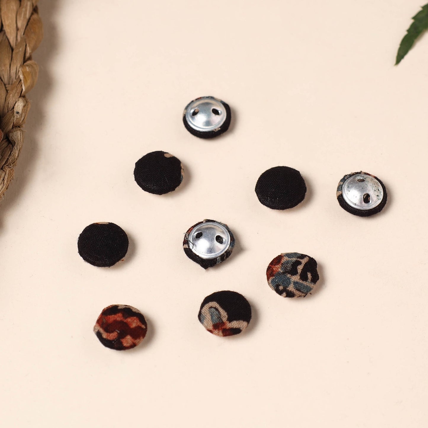  Buttonbaaz Handmade Fabric Button Small 