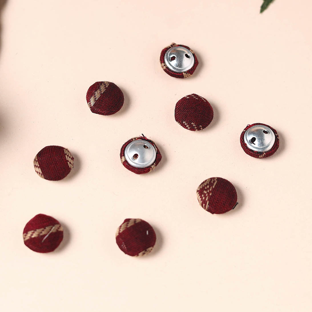  Buttonbaaz Handmade Fabric Button Small 