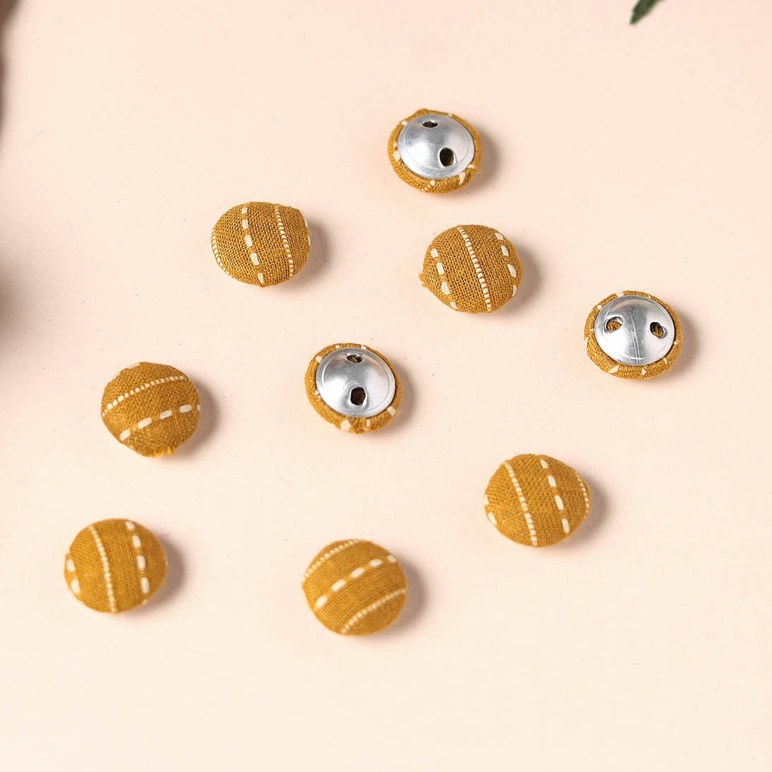  Buttonbaaz Handmade Fabric Button Small 