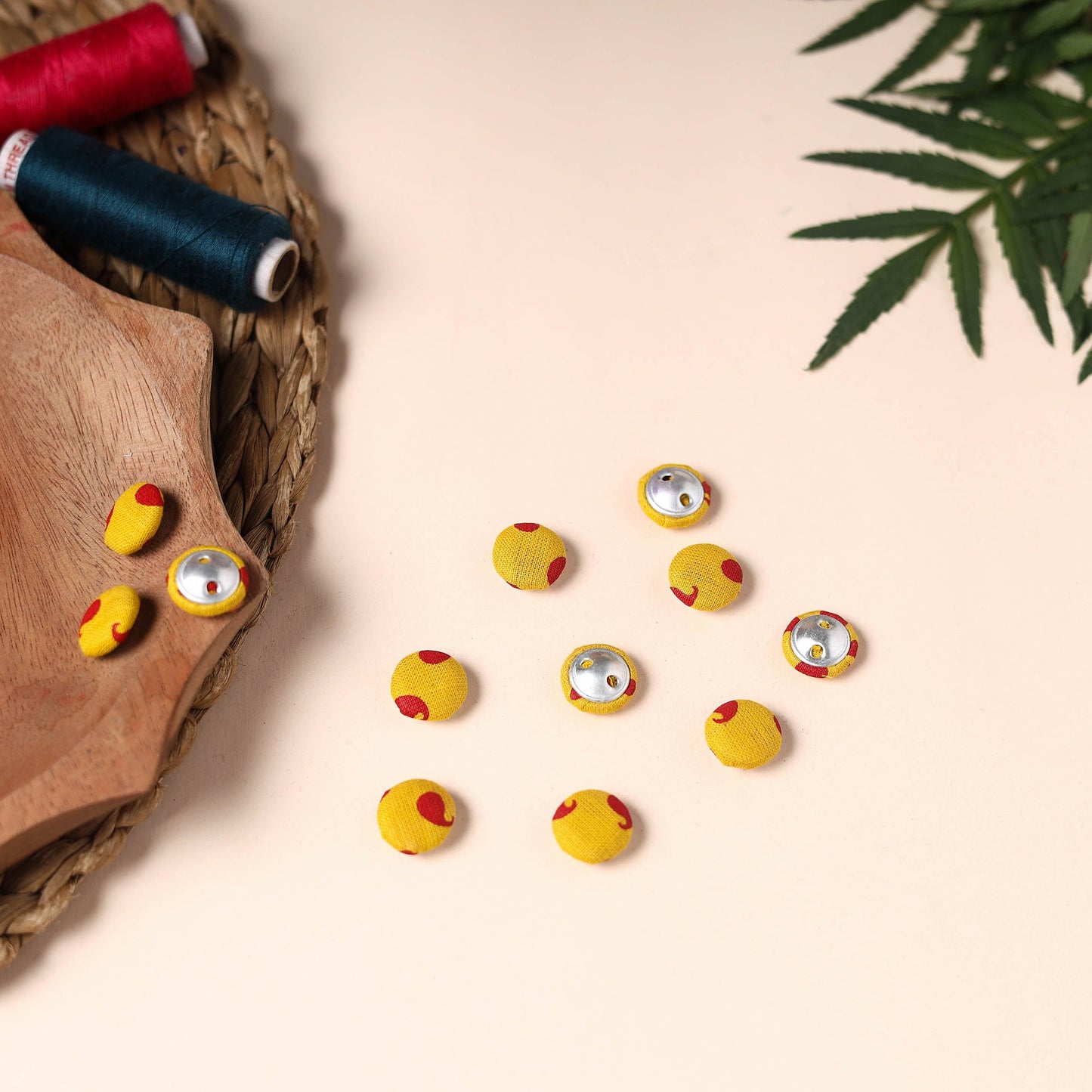  Buttonbaaz Handmade Fabric Button Small 