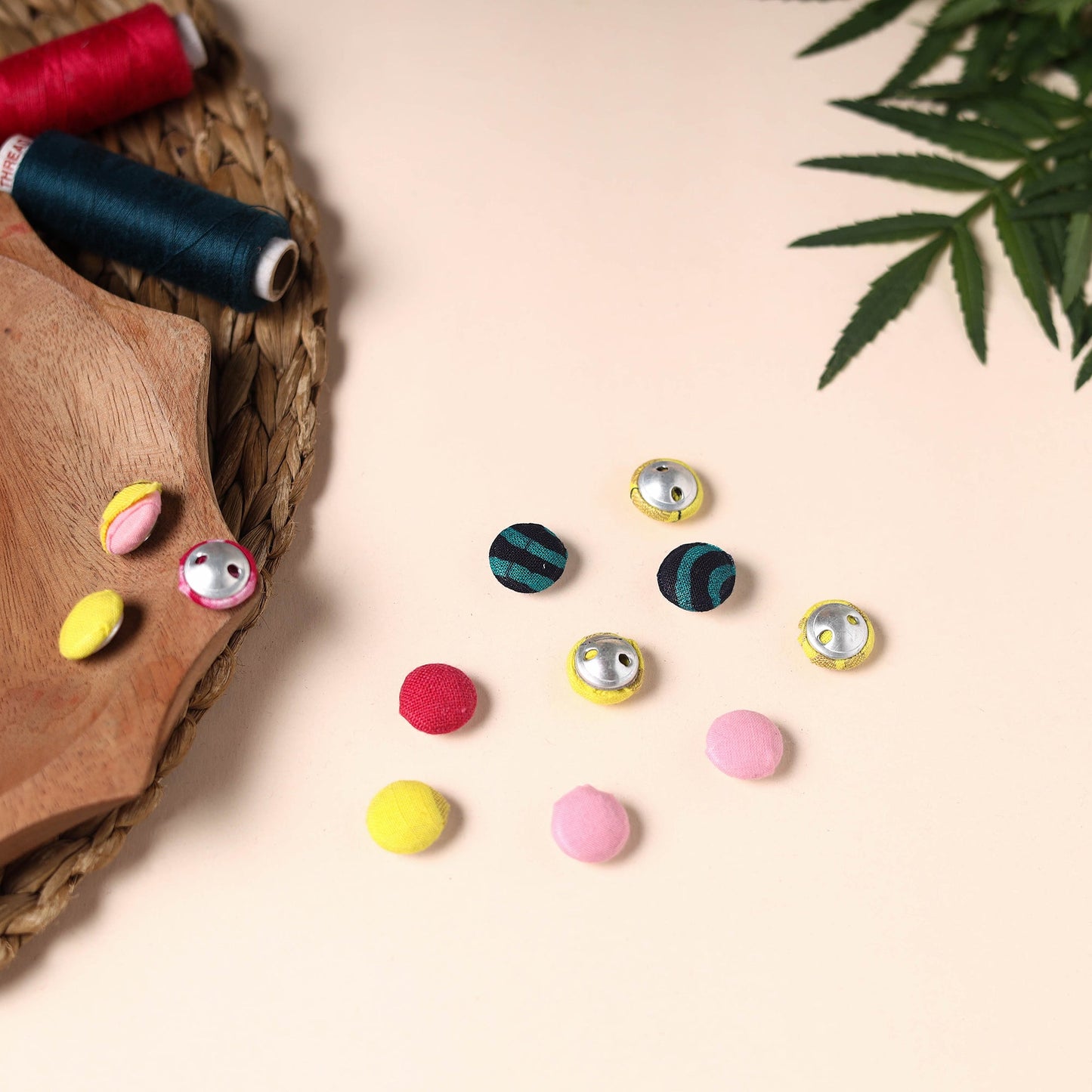  Buttonbaaz Handmade Fabric Button Small 