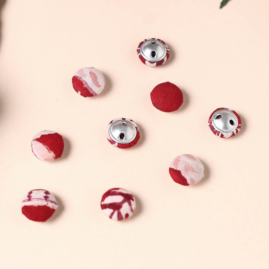 Buttonbaaz Handmade Fabric Button Small 