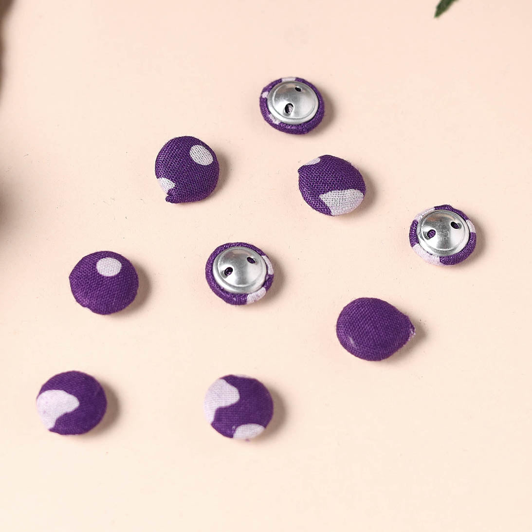  Buttonbaaz Handmade Fabric Button Small 