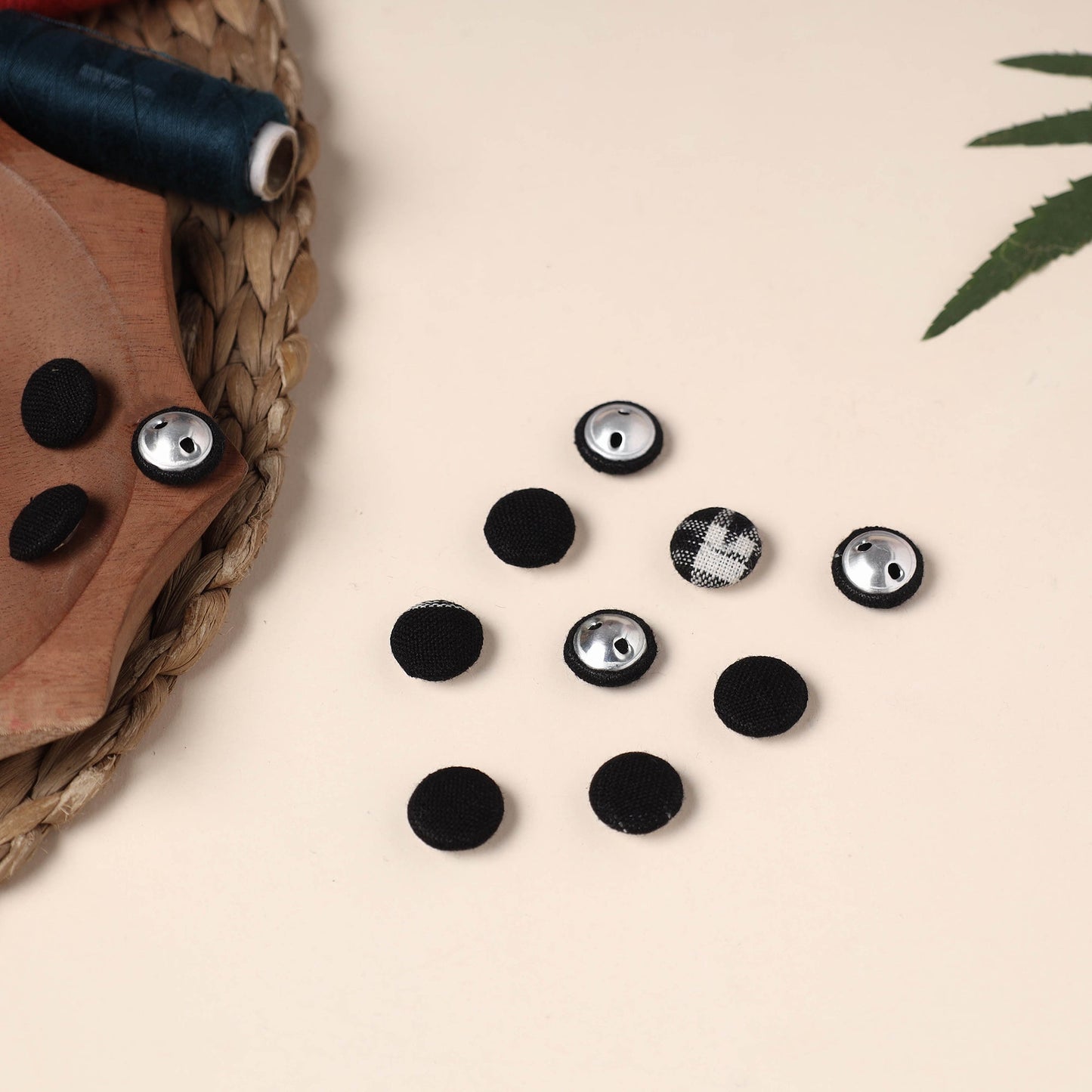  Buttonbaaz Handmade Fabric Button Small 