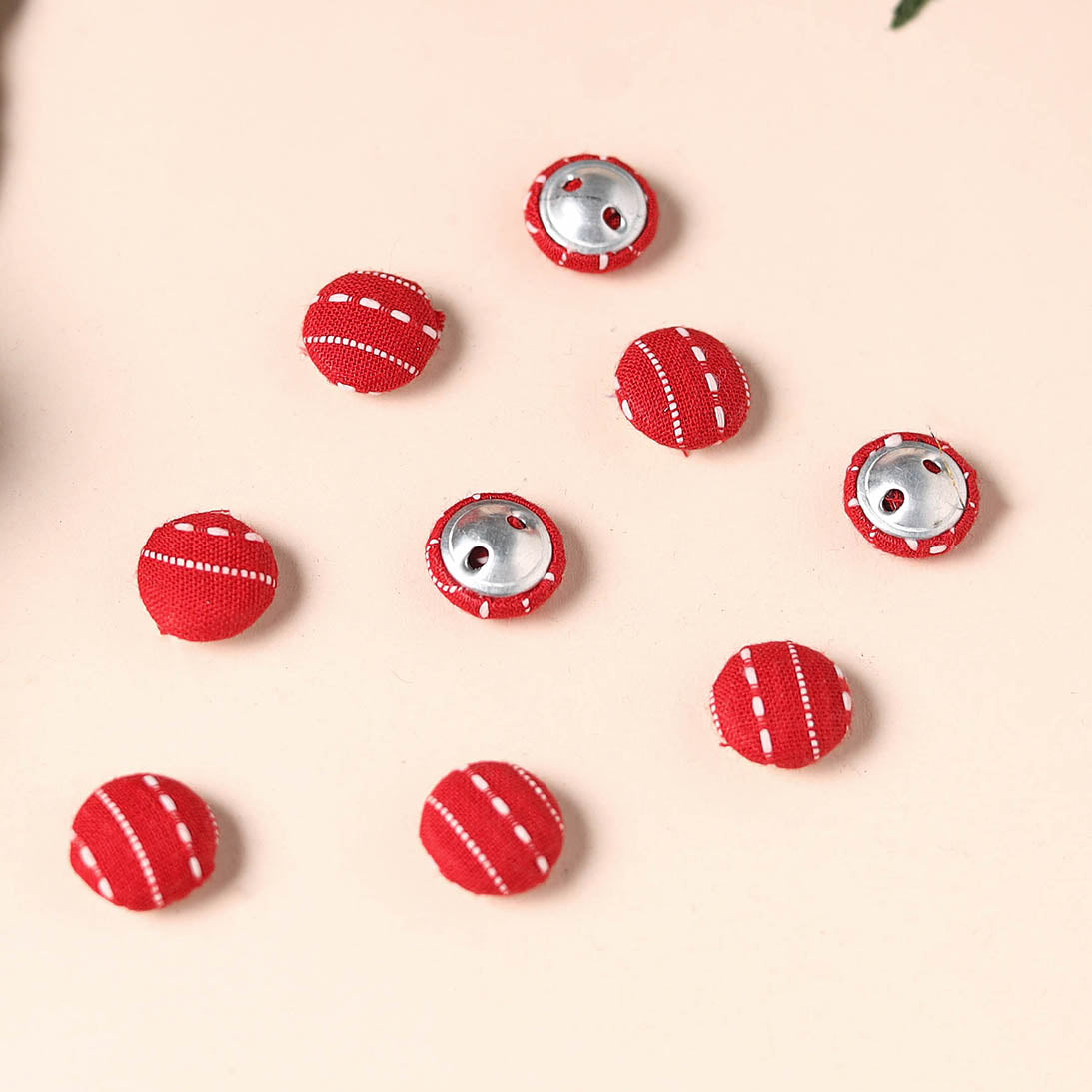  Buttonbaaz Handmade Fabric Button Small 