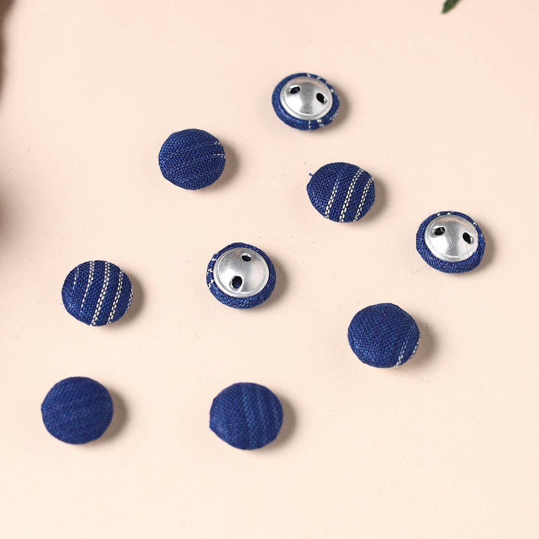  Buttonbaaz Handmade Fabric Button Small 