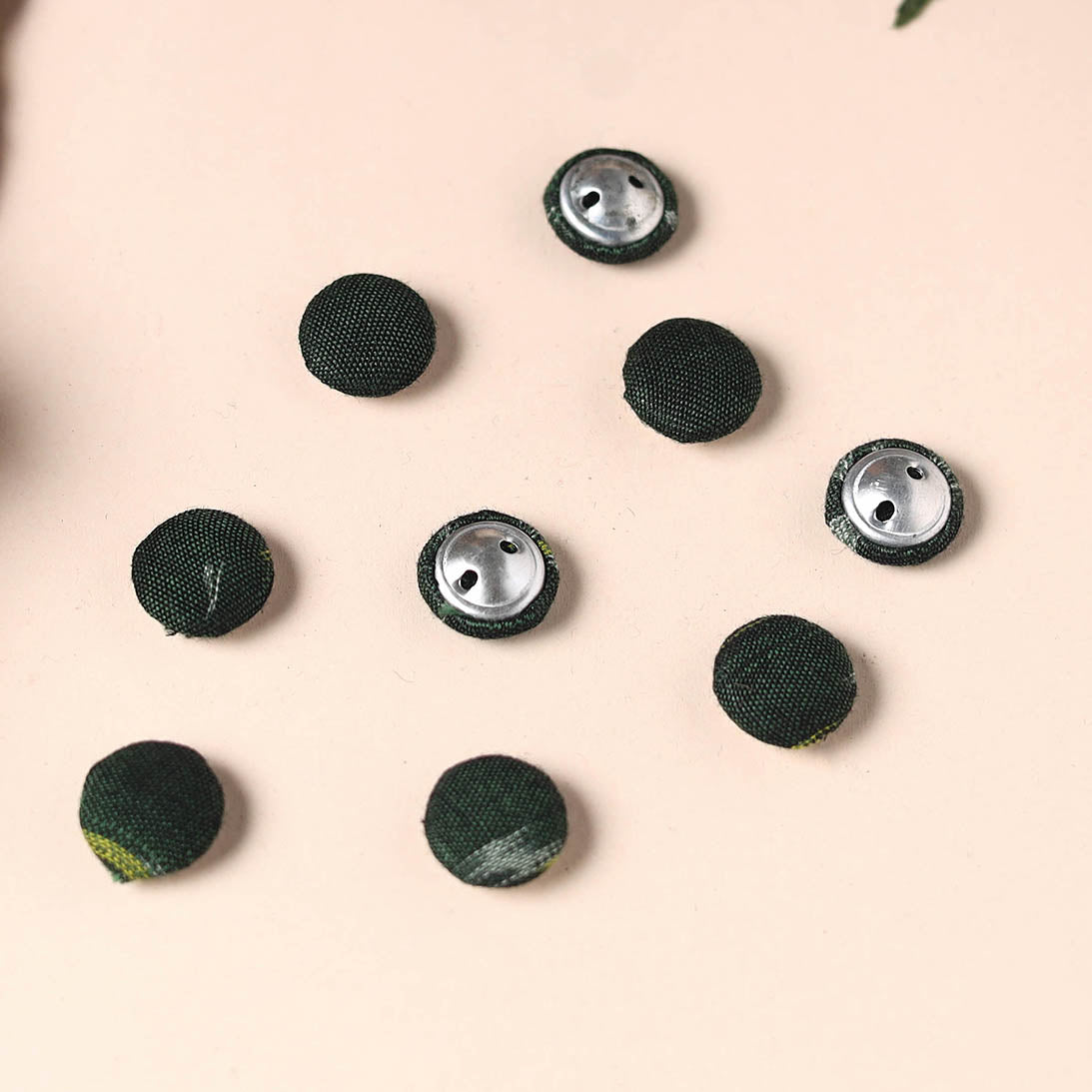  Buttonbaaz Handmade Fabric Button Small 