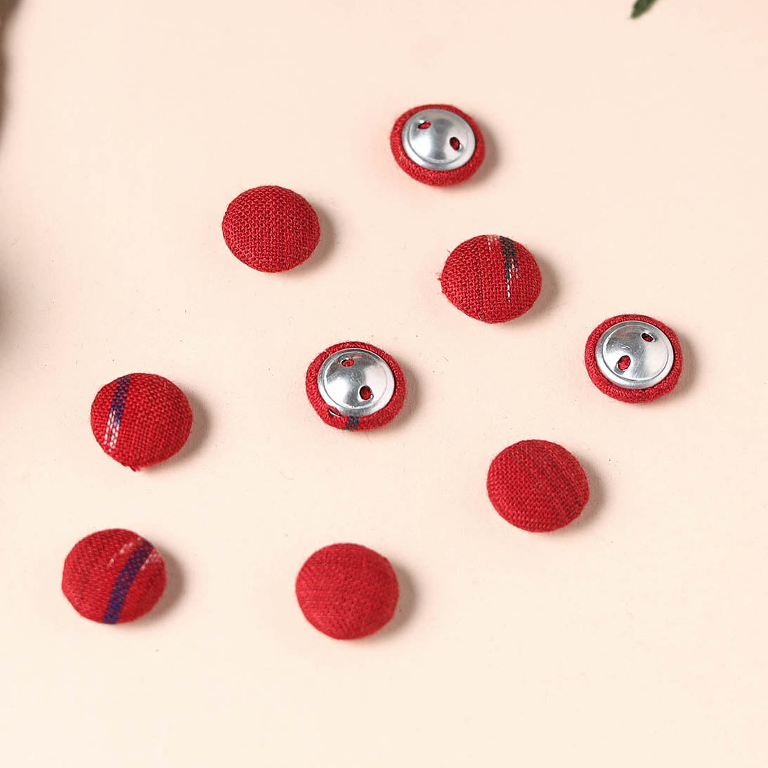  Buttonbaaz Handmade Fabric Button Small 