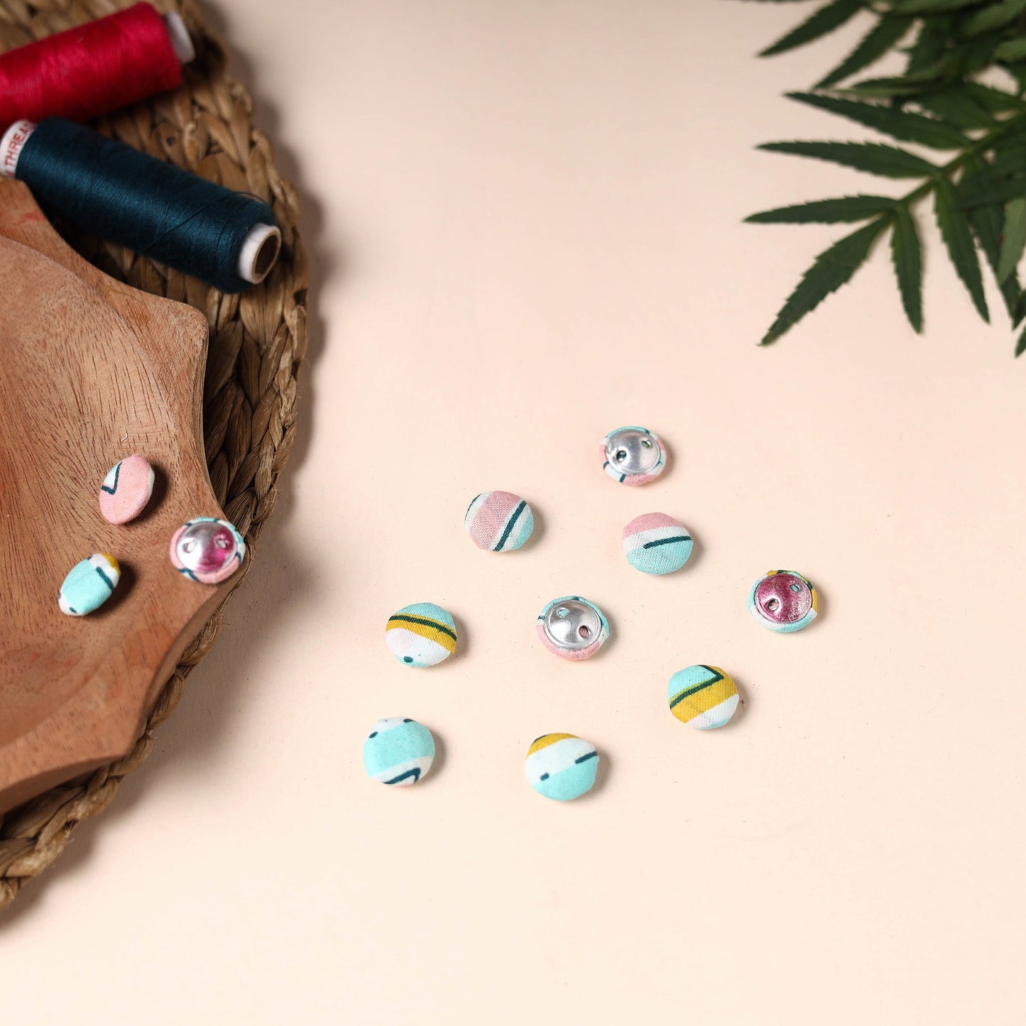  Buttonbaaz Handmade Fabric Button Small 