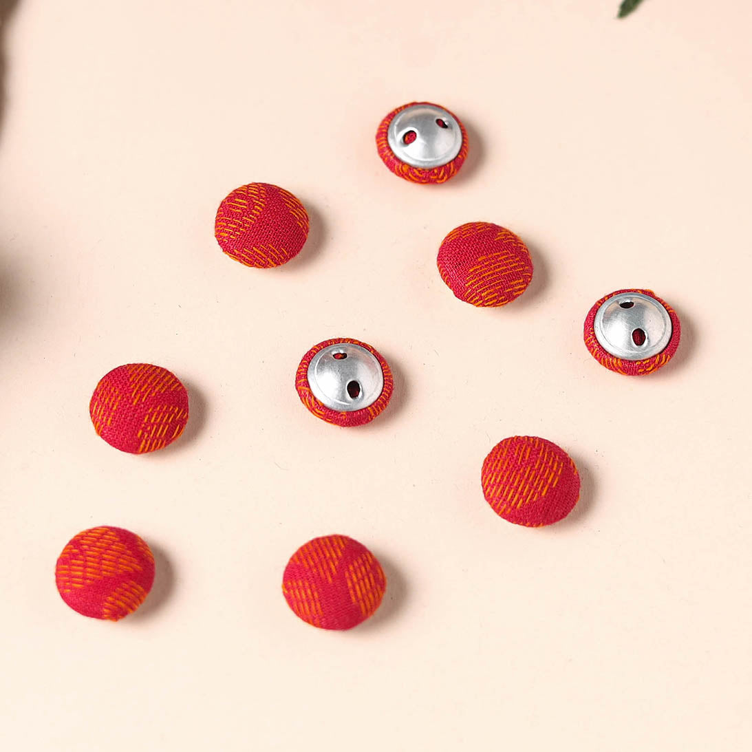  Buttonbaaz Handmade Fabric Button Small 