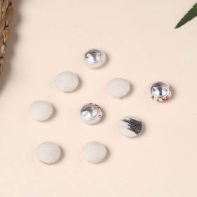  Buttonbaaz Handmade Fabric Button Small 