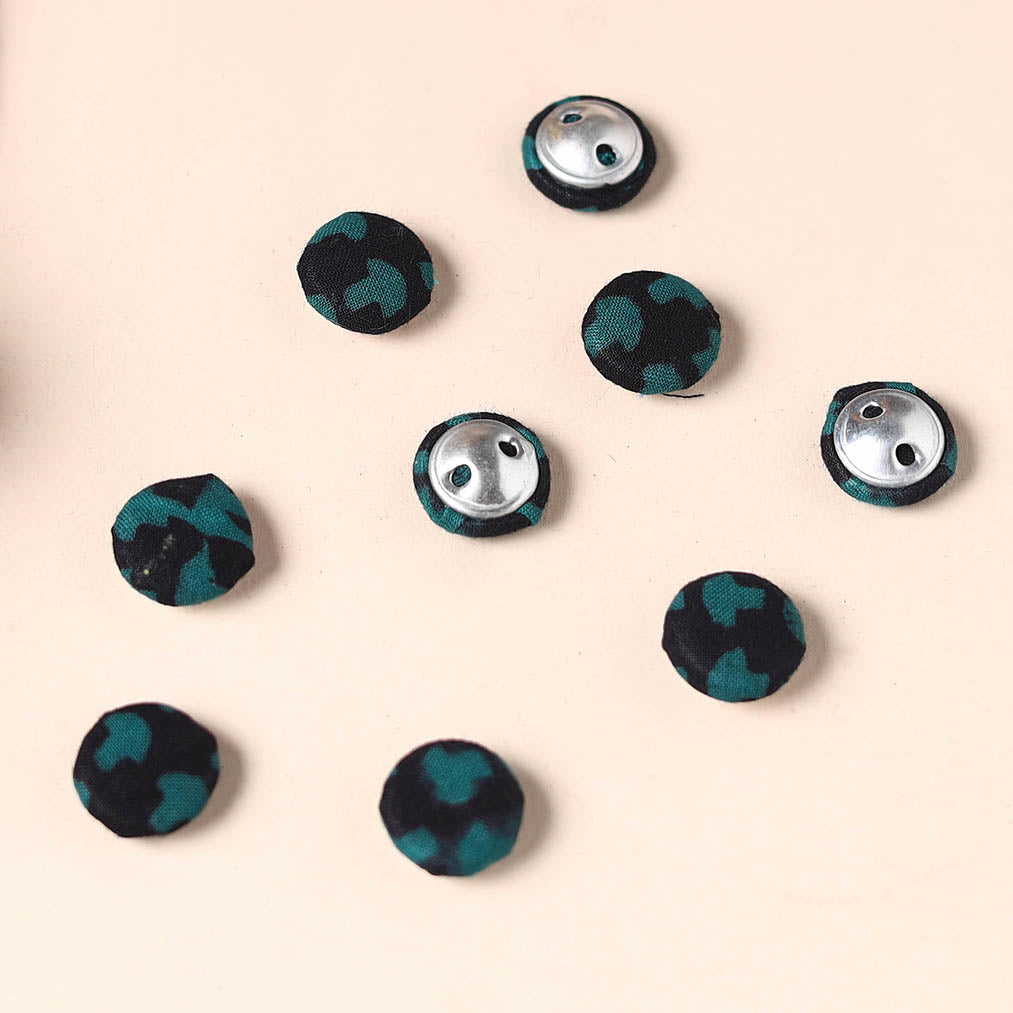  Buttonbaaz Handmade Fabric Button Small 