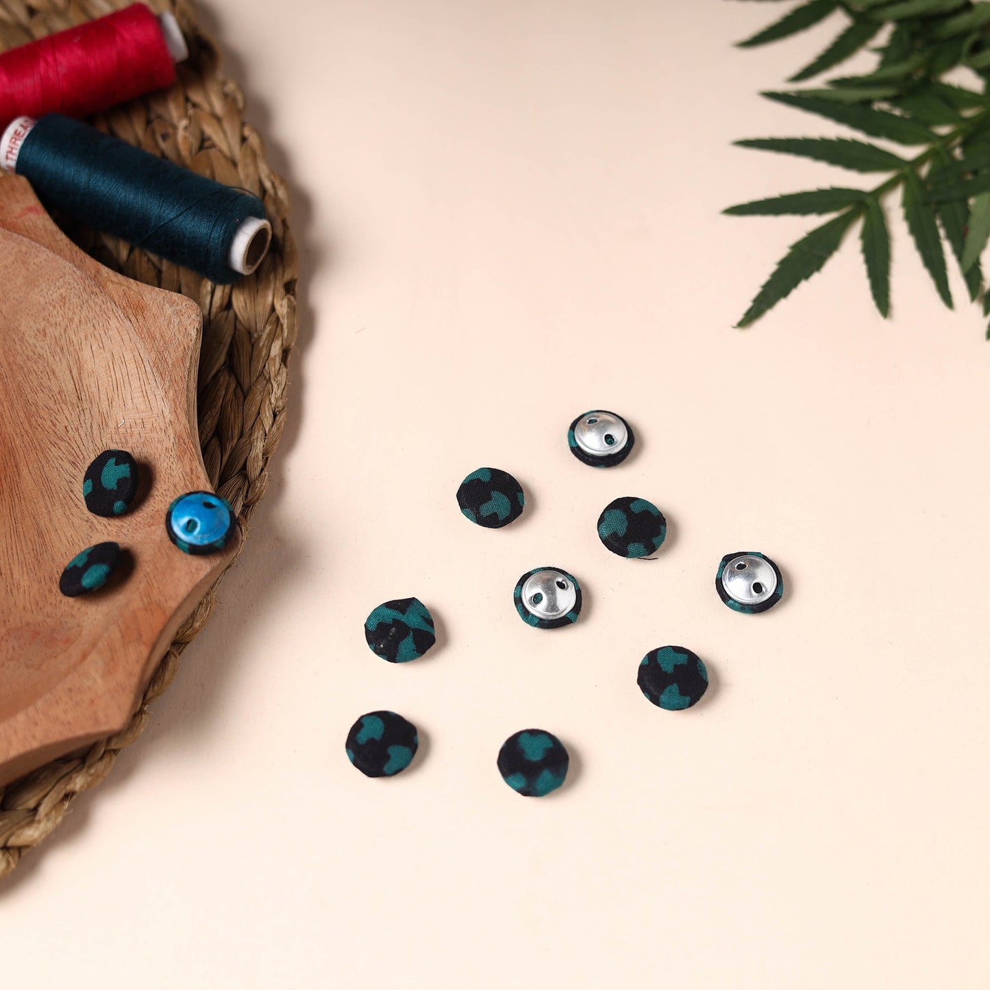  Buttonbaaz Handmade Fabric Button Small 