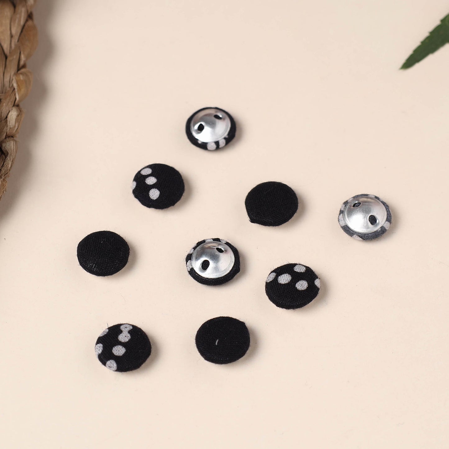  Buttonbaaz Handmade Fabric Button Small 