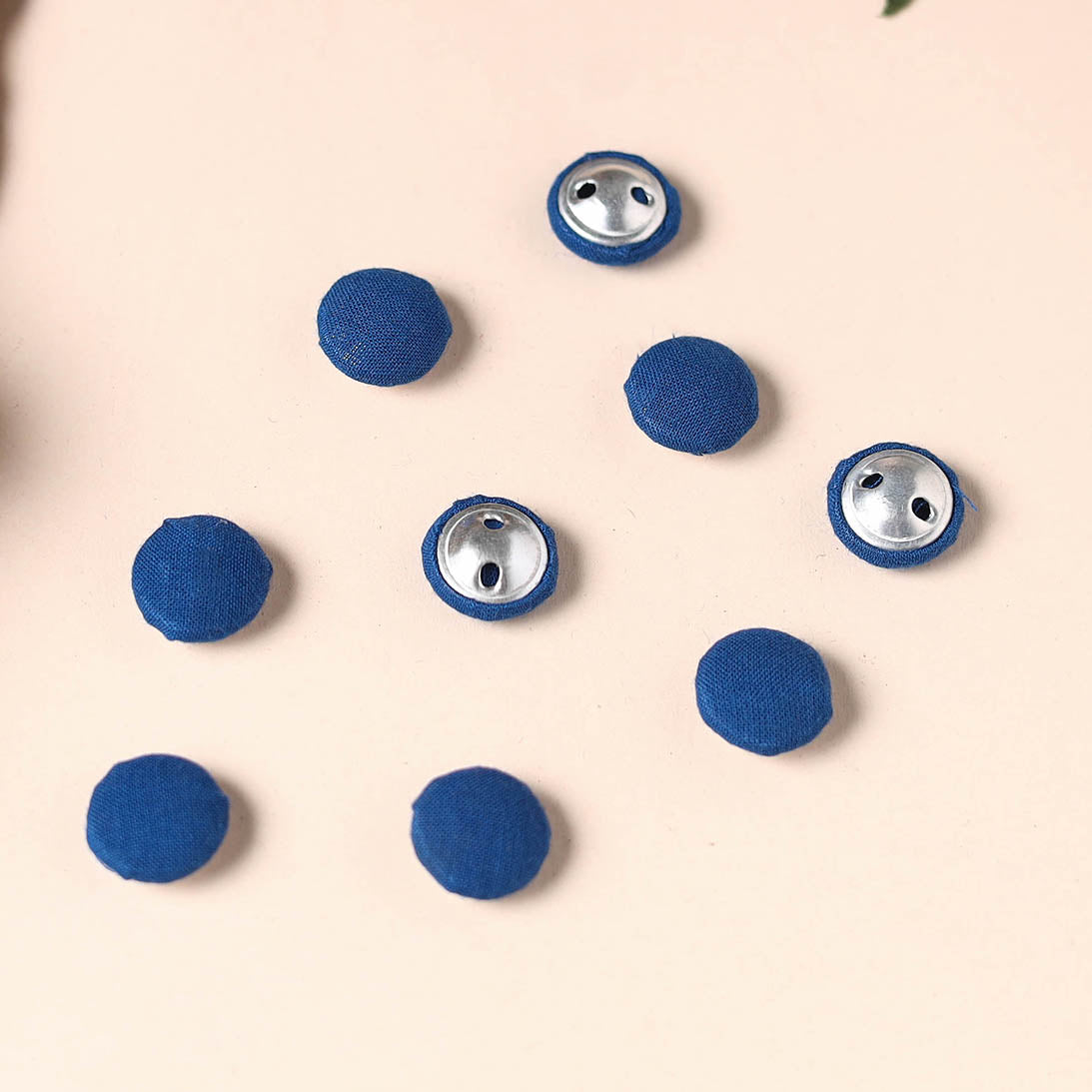  Buttonbaaz Handmade Fabric Button Small 