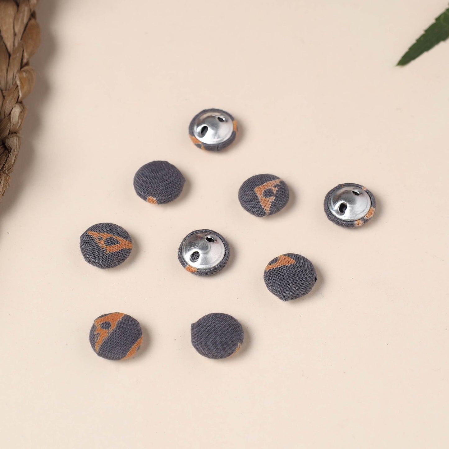  Buttonbaaz Handmade Fabric Button Small 