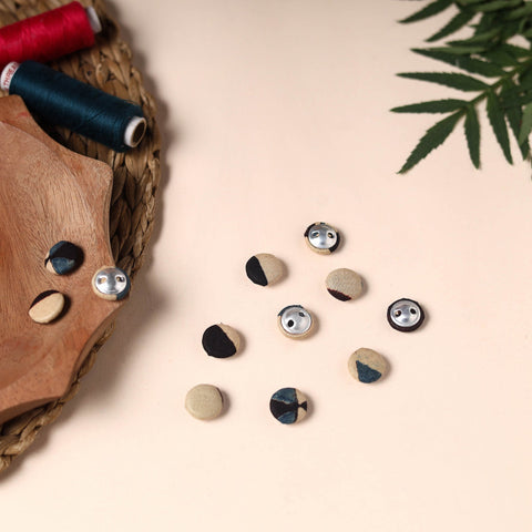  Buttonbaaz Handmade Fabric Button Small 