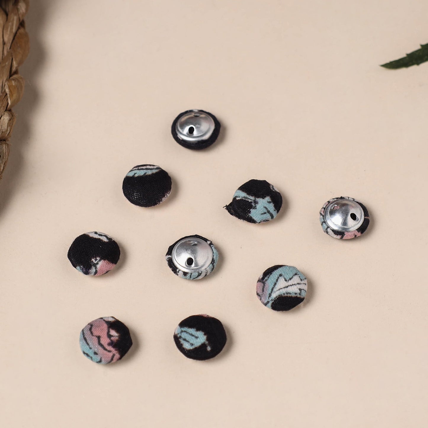  Buttonbaaz Handmade Fabric Button Small 