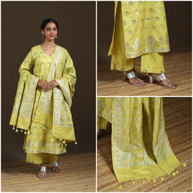 Banarasi Brocade Chiniya Silk Suit Set with Dupatta for Women 05