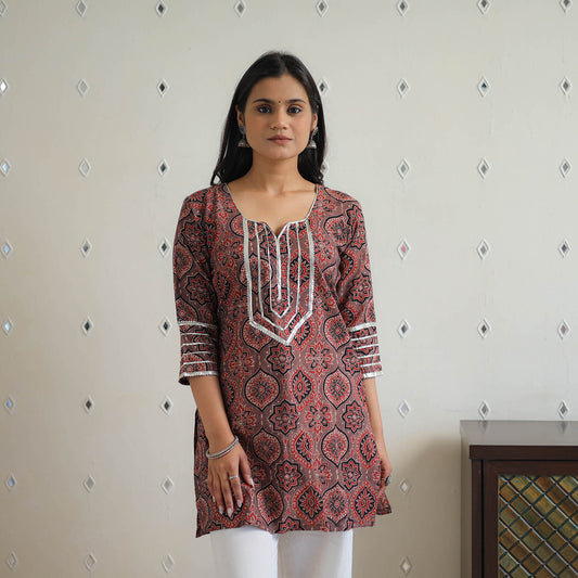 Brown - Block Printed Cotton Gota Work Short Ajrakh Kurta 17