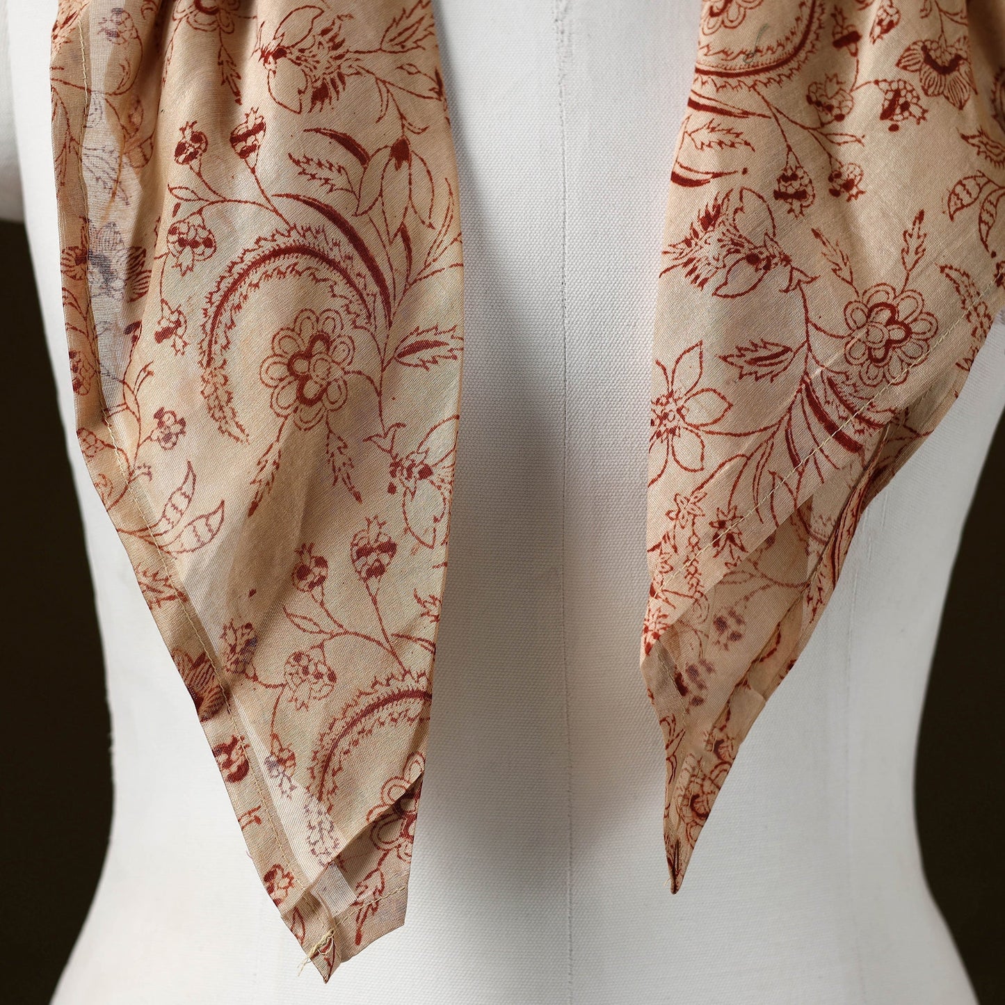 Kalamkari chanderi silk pendant necklace scarf 01